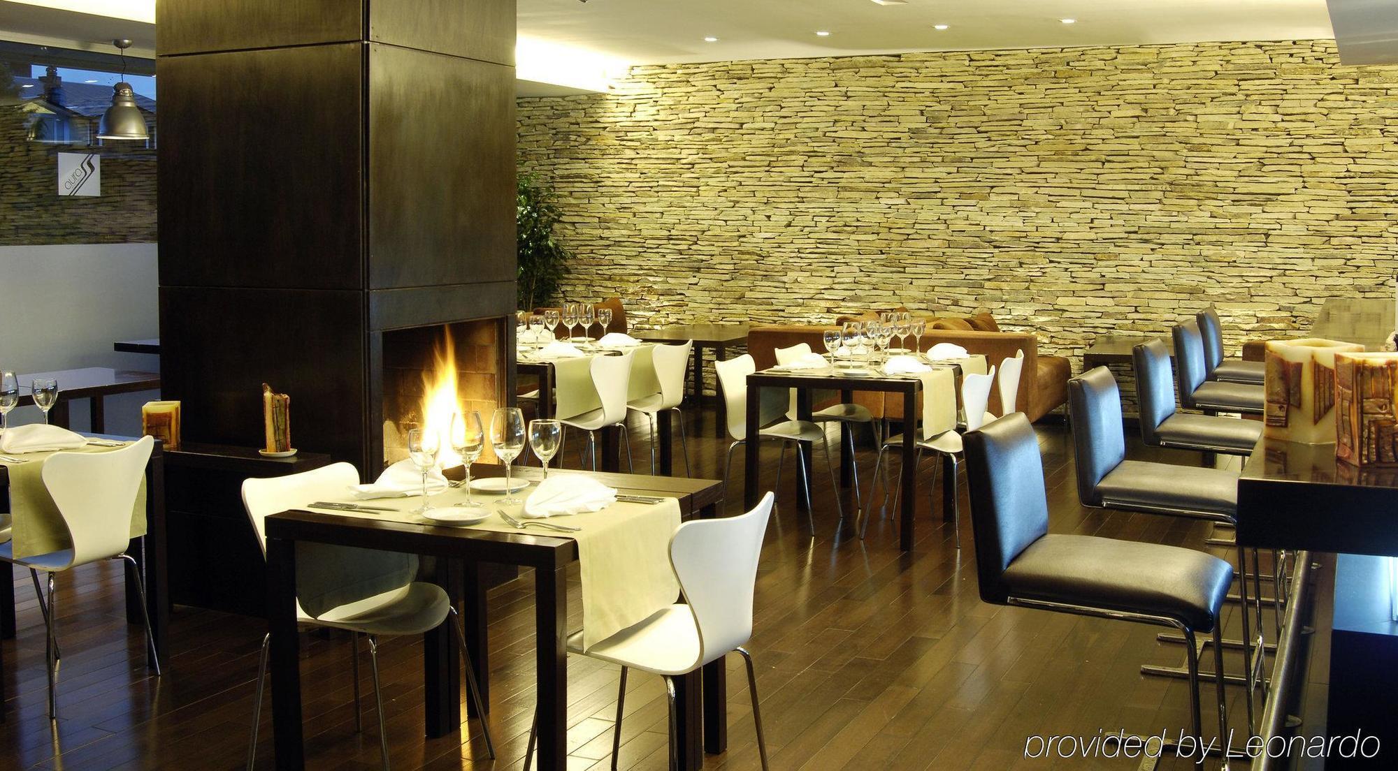 Dazzler Bariloche Hotel Restaurant billede